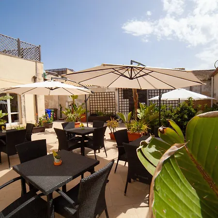 B&B Ninfeo Siracusa - Rooms & Breakfast-3